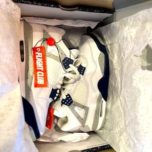 Air Jordan 4 Retro Men’s SIZE 8 BRAND NEW STILL IN THE BOX